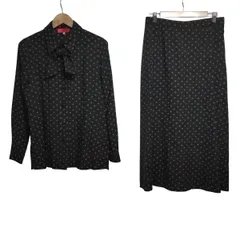 Ungaro(ウンガロ) スカートセットアップ レディース美品  - 黒×レッド×マルチ 花柄