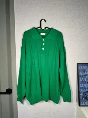 新品）ケーブル編み カラーニット グリーン 緑