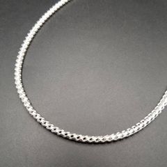 美品☆ITALY製☆SILVER925☆珍しいV字デザイン☆オメガネックレス 