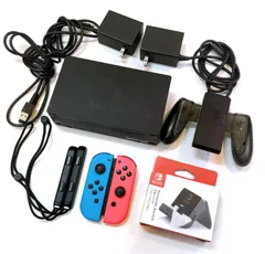 【3407】ニンテンドー スイッチ 純正ジョイコン ドックセット 充電グリップ 充電スタンド 純正ACアダプター NINTENDO SWITCH ネオンレッド ネオンブルー