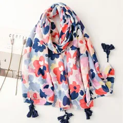 可愛らしいパステルカラーフラワー柄大判ストール　明るいカラーはファッションを明るく引き立ててくれます ふわっとふくらませるように巻いていただくと、より一層軽やかな雰囲気が出て素敵です  シンプル な コーデ のワンポイントに  タッセル付き　ma0240a