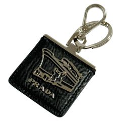 小麦粉@様専用 PRADA キーホルダー クラシックカー - メルカリ