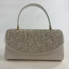 【美品】 和装バッグ 優品 フォーマル 唐草 銀糸 箔 銀色 和装小物  【中古】