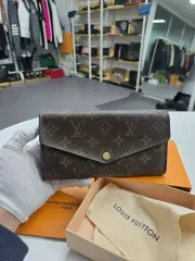 A級コンディション Louis Vuitton SARAH サラ 財布 長財布