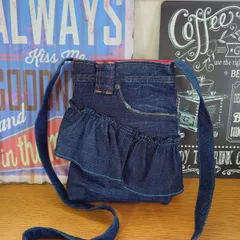 107☆USEDダークデニムリメイク☆サコッシュ☆フリルショルダーバッグ☆ジーンズリメイク☆