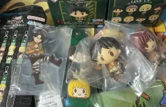 進撃の巨人 エレン ちょこのっこ リヴァイ アクリル ストラップ まとめ