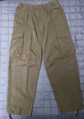 UNIQLO U ワイドフィット パラシュート カーゴパンツ カーキ