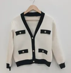 白 パール ボタン カーディガン