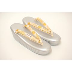 Item thumbnail for item e2477321-b28e-405c-b33b-9e4c6dc7a038