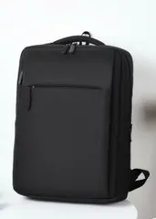 【ビジネスリュック】リュックサック　パソコンバッグ　スクエア型　多収納　黒　内ポケット