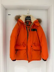 ニューバランス オレンジ ダウン アウター ファー フード(ほぼ新品)-限定モデル
