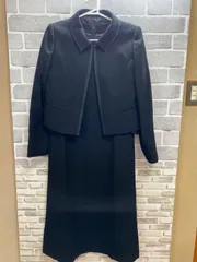 A【A25-98】◇   K＆S   11ARサイズ  ブラックフォーマル　黒　肩パッド付き