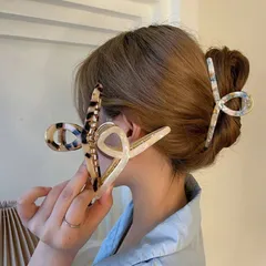 バンスクリップ ヘアクリップ 大きめ しっかり 特大 韓国 髪留め 大 ヘアアクセサリー 大人 シンプル 大きい ミニ おしゃれ 海外 くすみ 可