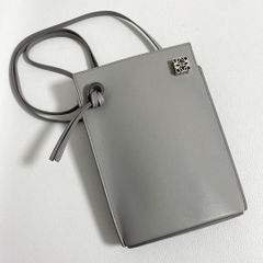 週末SALE⭐️美品[LOEWE] アナグラム ダイスポケット/TAN - メルカリ