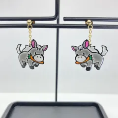 レジンピアス「馬　p33」
