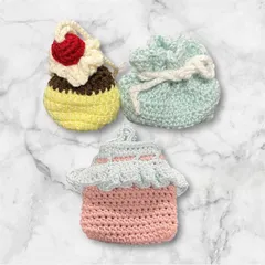 手編み小物入れ3点セット プリンモチーフ・水色の巾着・ピンク×水色のミニバッグ