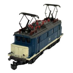 Item thumbnail for item e5867a35-7c05-45dc-b7d3-c1aa953da97e