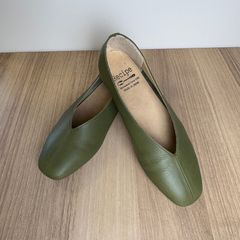 美品！JURGEN LEHL ヨーガンレール Vカット レザー スリッポン 美品！JURGEN LEHL ヨーガンレール Vカット レザー スリッポン - メルカリ