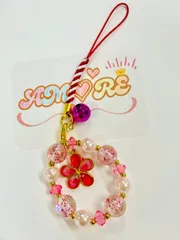 ✨新品✨パステルカラーピンク色基調の花型ビーズと丸ビーズ　鈴付きストラップ。260115-02