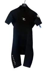新品未使用　夏用ウエットスーツ　柔らかく着やすい　スプリング リップカール　RIPCURL メンズ サイズS　2mmのサムネイル