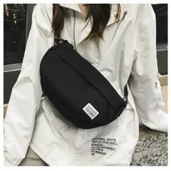 ボディーバッグ ショルダーバッグ ブラック 黒  韓国 肩掛け 原宿  渋谷 女子 メッセンジャーバッグ 軽い 軽量