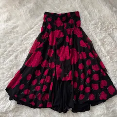 社交ダンス 練習着 ダンス衣装 ロングスカート フレアスカート  花柄 フラワー柄 黒 カッティングデザイン 変形デザイン 高級感 華やか お洒落 黒