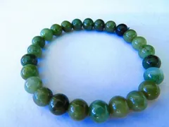 市場価格38万円！希少 ★超綺麗見惚れるほど美しい！！！純天然糸魚川翡翠ブレスレット8mm★p30c-1