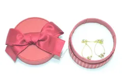 【送料無料】 ゴールドカラー イヤリング ストーン付き 雫モチーフ レディース アクセサリー