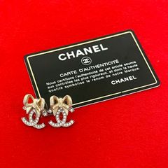 CHANEL リボン フープピアス ホワイト - メルカリ