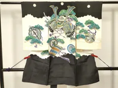 平和屋着物[]お宮参り　男の子　祝着　産着　初着　のしめ　獅子　兜　松文　金彩　逸品　DABA3738ma