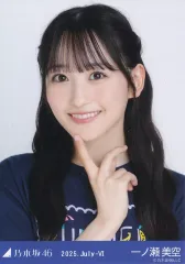 【中古】生写真(乃木坂46) 乃木坂46/一ノ瀬美空/バストアップ・真夏の全国ツアー2025 TシャツB ver./「乃木坂46 2025.JulyーVI」WebShop 限定ランダム生写真