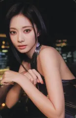 【中古】コレクションカード(女性) TWICE/ツウィ/CD「With YOU-th」(Nemo/Glowing Ver.)封入フォトカード