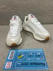 230 NIKE x SACAI ヴェイパーワッフル 白 アンド 黒