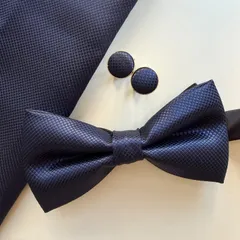 ⑤-9   蝶ネクタイ　ポケットチーフ　カフス3点セット