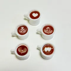 【ラスト】ハンドメイド素材　ランダム4個セット　カフェラテ　マグカップ　ラテアート　ミニチュア　ドール　キーホルダーやデコパーツにも