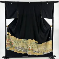 黒留袖 身丈158cm 裄丈66cm M 袷 落款 牡丹 孔雀 刺繍 金彩 黒 正絹 名品 【中古】