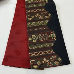 半幅帯 優品 段縞 花唐草 赤黒 化繊 【中古】
