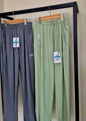 イベント特価 NIKE 機能性 ストレート ジャージ(トレーナー)パンツ(ユニセックス)