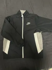 ナイキ アウター