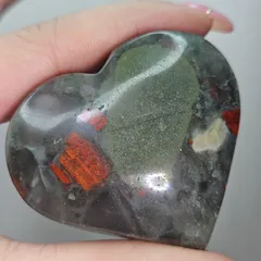 アフリカンブラッドストーン✨ハート♥️カービング✨
