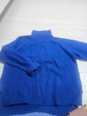 ブルー カシミア タートルネック