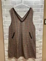 A【A22-73】◇ &LOVE  3Lサイズ　Vネックフリルワンピース　ブラウンカラー　チェック柄