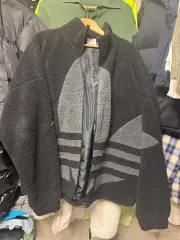 アディダス ブラック ボア フリース ジャケット