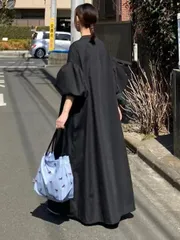 ブラックワンピース ロングワンピース レディース 夏 春 秋 マキシワンピース 長袖 ボリューム袖 体型カバー 無地 シャツワンピース きれいめ ギャザー OL通勤