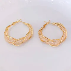 ツイスト　フープピアス　ゴールド