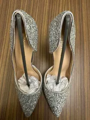 ポインテッドトゥ パンプス 細ヒール サイドカット グリッター 美脚 ko1