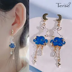 揺れるピアス うさぎモチーフ 三日月 うさぎ   月  ロング 耳元アクセント 縁起 和風 冬コーデ 揺れる 新年コーデ 開運アクセサリー 初詣 雲 可憐 上品  華やか 存在感 成人式    普段使い  繊細デザイン 送料無料 即購入OK 最短当日〜翌日発送