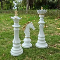 オブジェ 置物 チェスピースフィギュア キング クイーン ナイト 3点セット 知的 クール ラグジュアリー おしゃれ インテリア オフィス リビング 白 高級感 樹脂 ウマ うま 馬 インテリア雑貨 リビング ダイニング