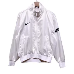 NIKE　ナイロンジャケット　90s vintage　90年代　アウター　ハイネック　フルジップ　無地　ワンポイント　ブランドロゴ　スウッシュ　刺しゅう　スポーツ　古着
