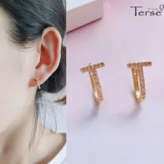 フープピアス  ゴールドカラー T字モチーフ イニシャルデザイン CZダイヤ キュービックジルコ きらめき 上品 エレガント モダン おしゃれ ゴールド きらめき 上品 モダン きれいめ オフィス 普段使い デート バレンタインギフト 彼女へのプレゼント